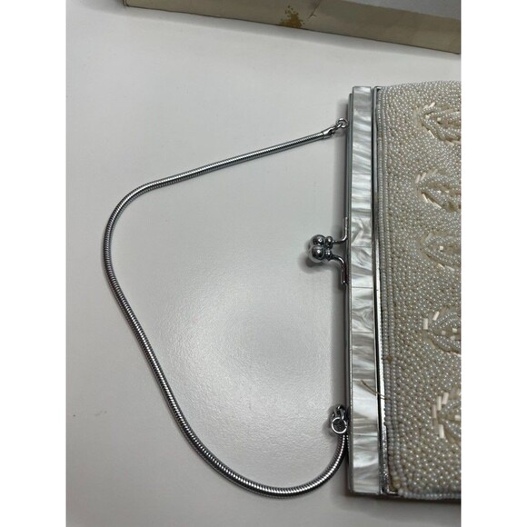 Vintage Ivory white All Beaded Top Handle Bag With Mother Of Pearl Detailing - Picture 8 of 16